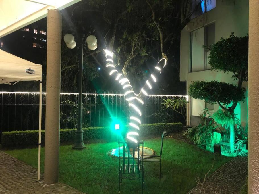 Hermoso Departamento En Bosques De Las Lomas Dos Habitaciones Cidade do México Exterior foto